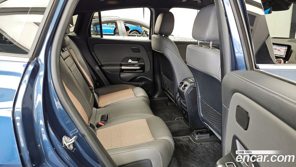 Mercedes-Benz EQA 2022