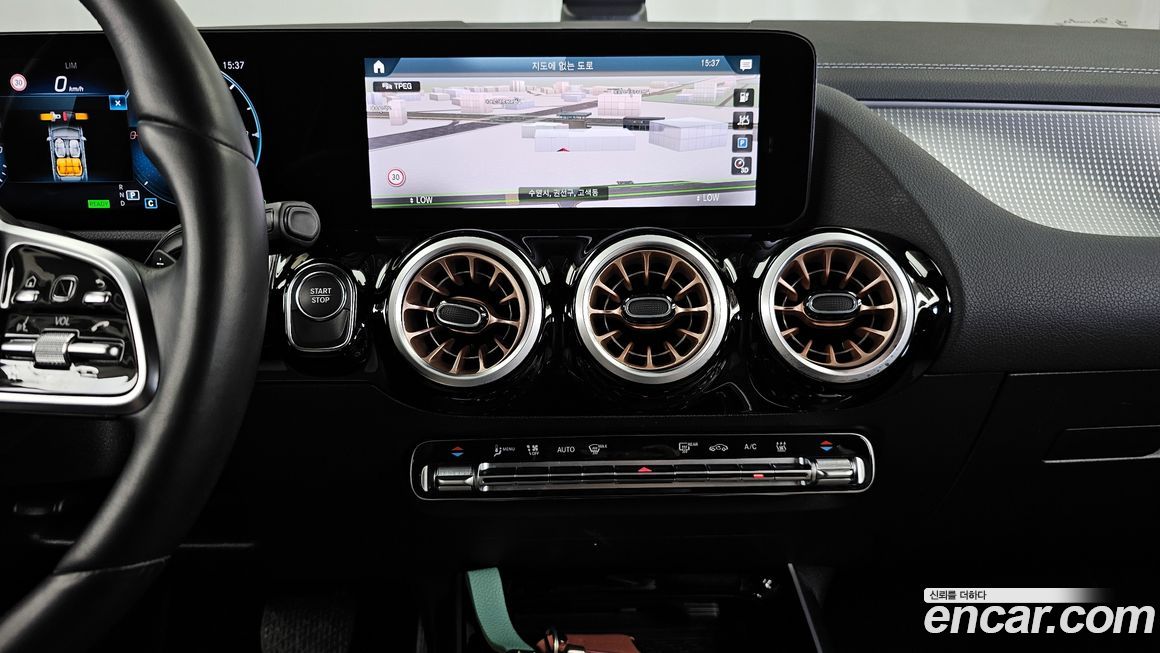 Mercedes-Benz EQA 2022