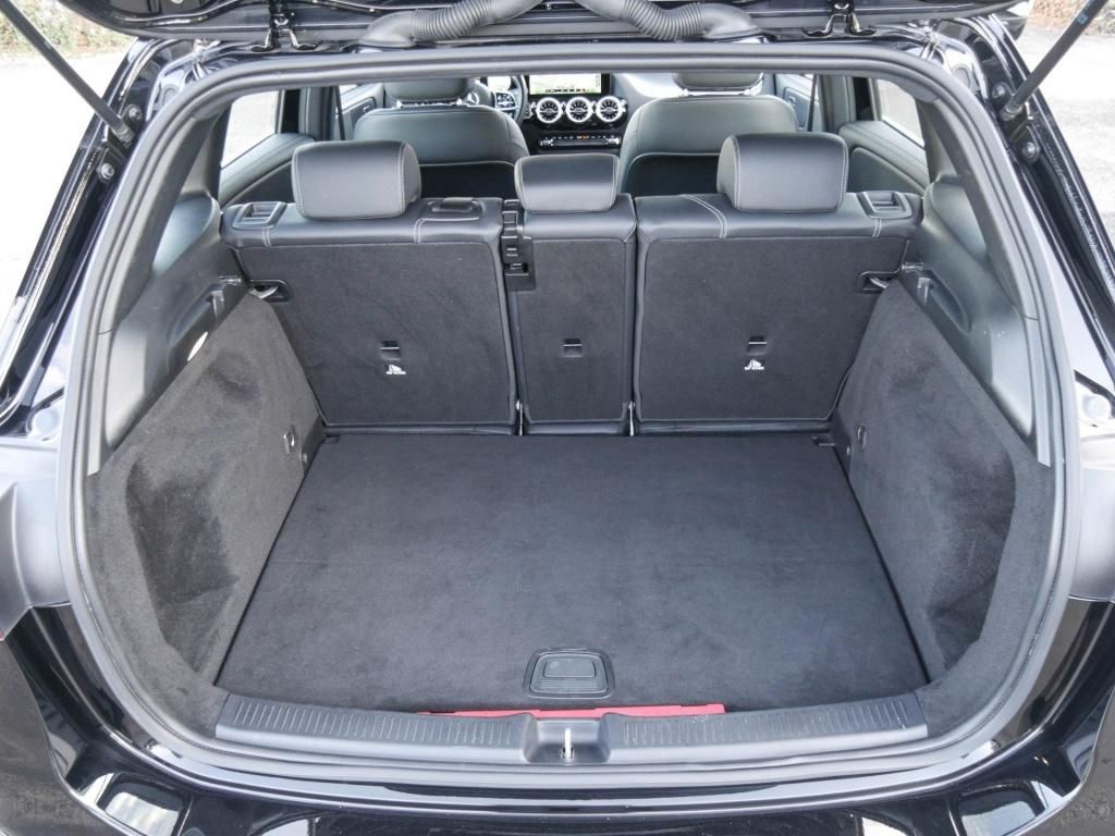 Mercedes-Benz B 250 2022