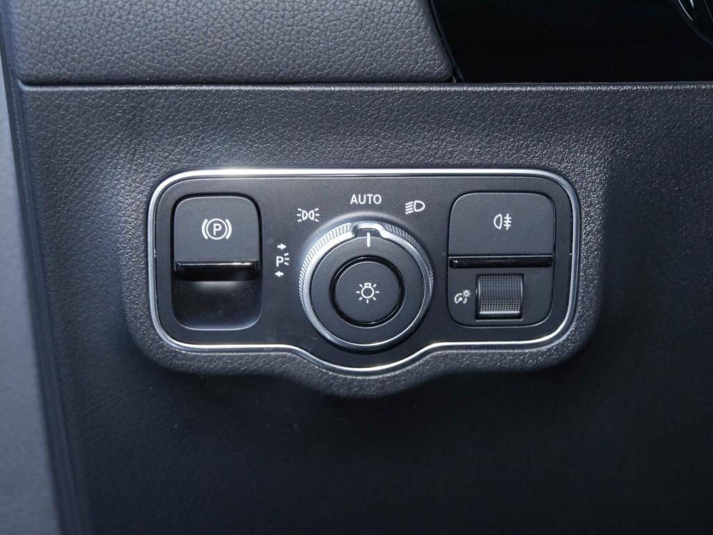 Mercedes-Benz B 250 2022