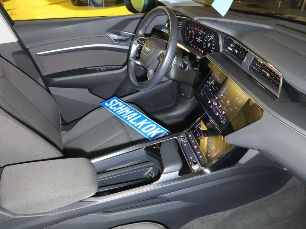 Audi e-tron 2023