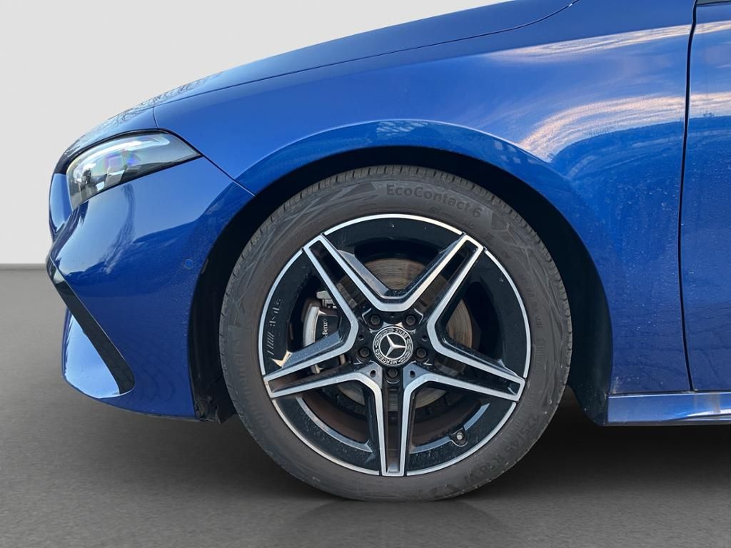 Mercedes-Benz A 200 2025