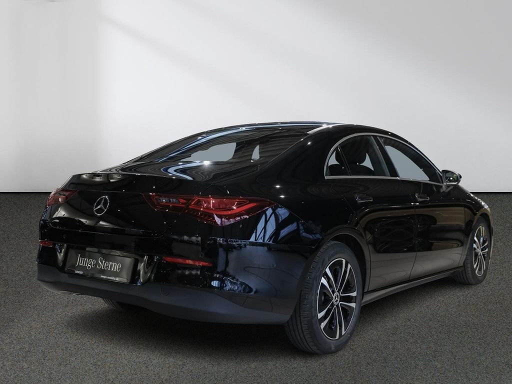 Mercedes-Benz CLA 180 2024
