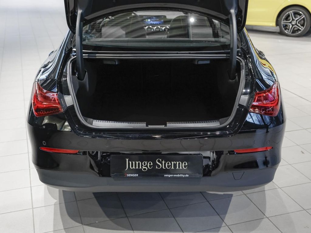 Mercedes-Benz CLA 180 2024