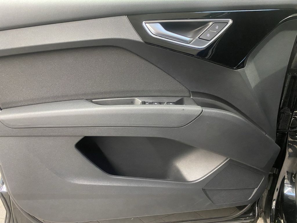 Audi Q4 e-tron 2021