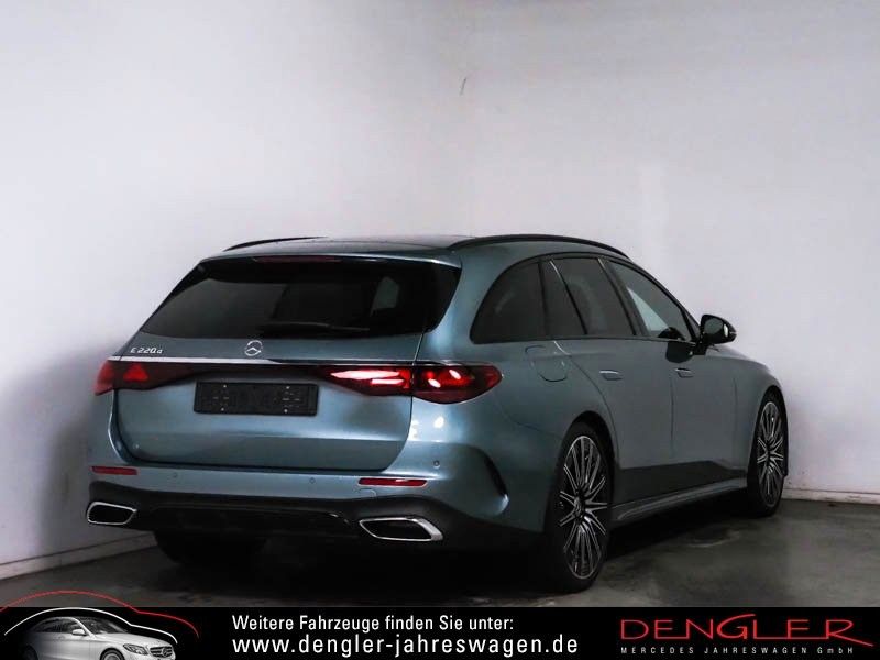 Mercedes-Benz E 220 2025