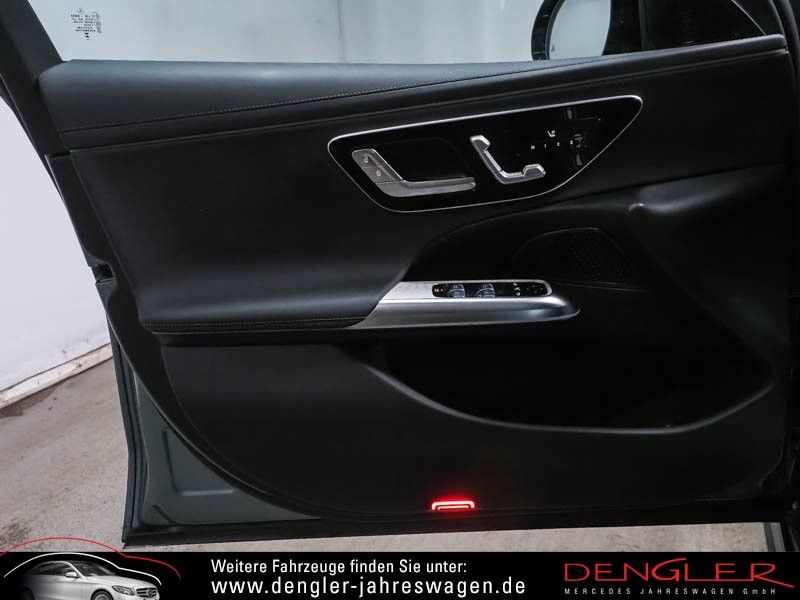 Mercedes-Benz E 220 2025