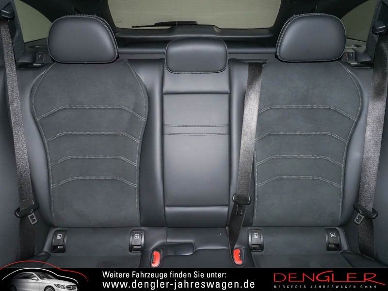 Mercedes-Benz E 220 2025