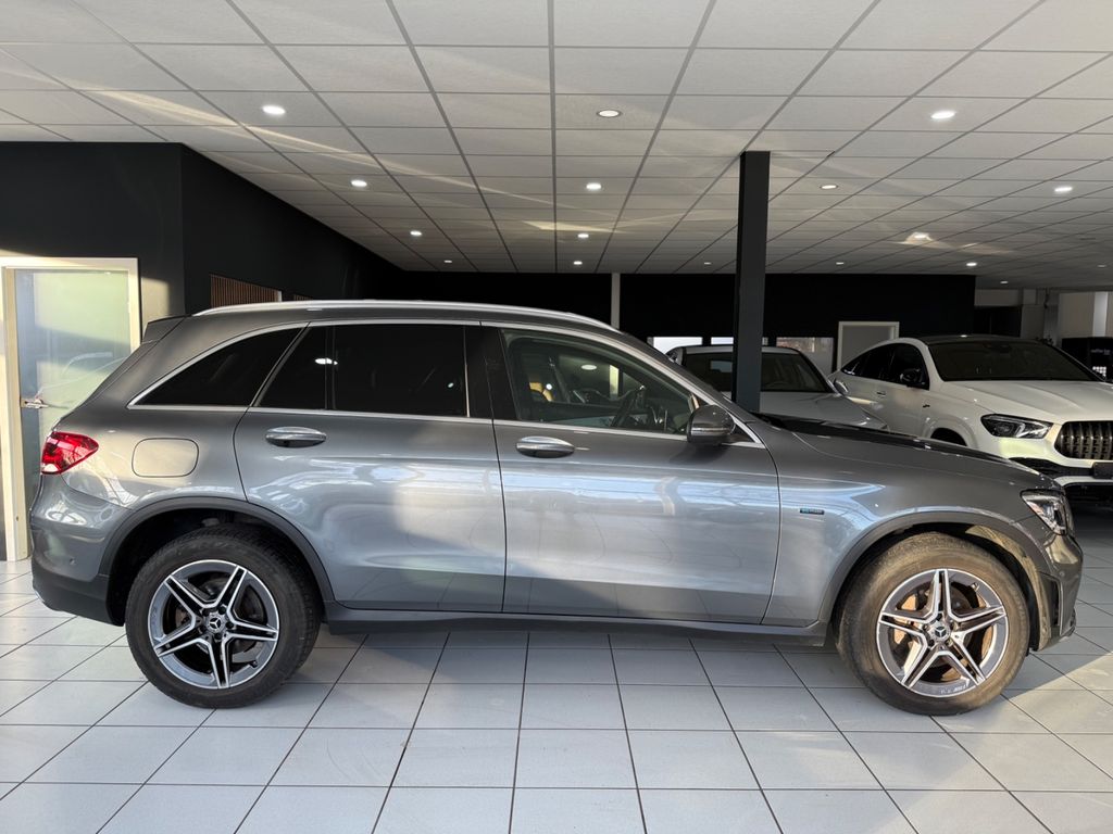 Mercedes-Benz GLC 300 2021