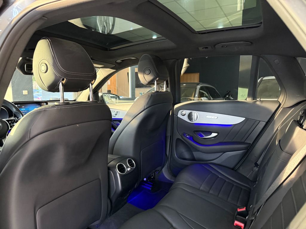 Mercedes-Benz GLC 300 2021