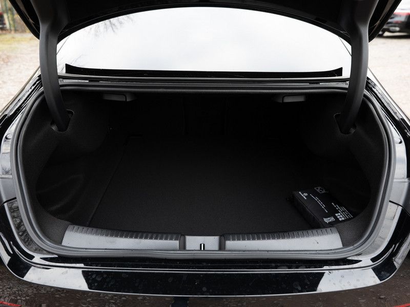 Mercedes-Benz CLA 200 2025