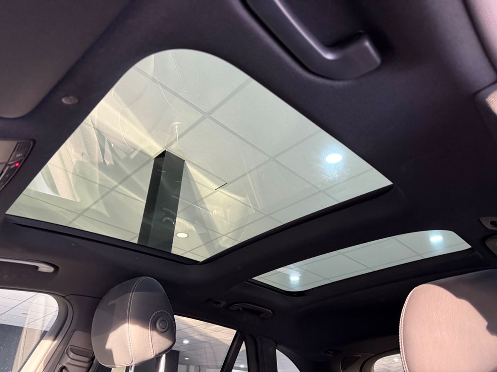 Mercedes-Benz GLC 300 2021