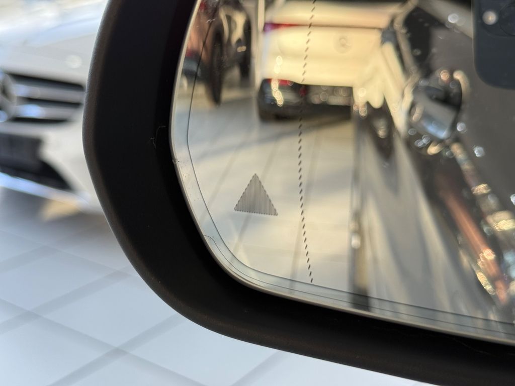 Mercedes-Benz GLC 300 2021