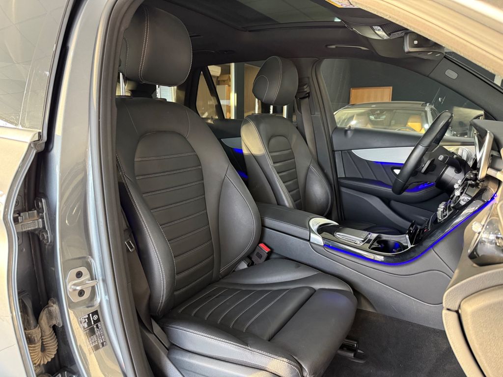 Mercedes-Benz GLC 300 2021