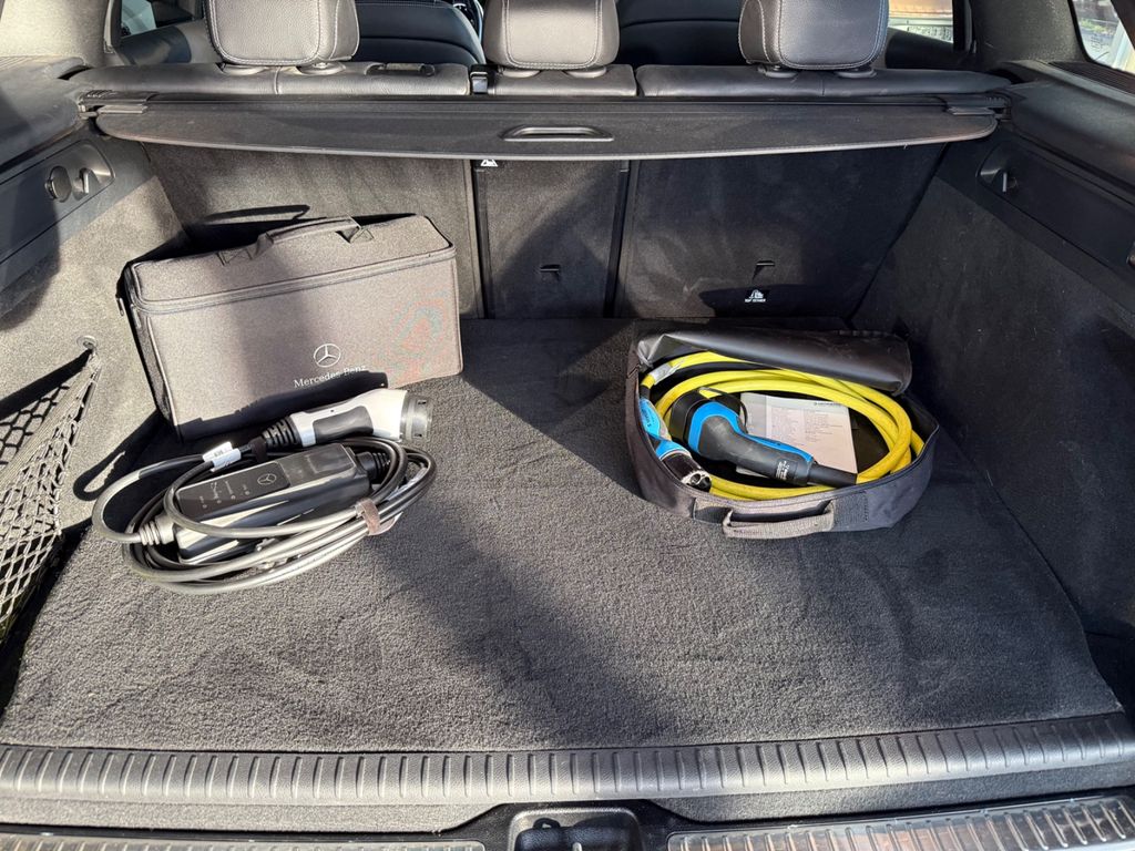 Mercedes-Benz GLC 300 2021