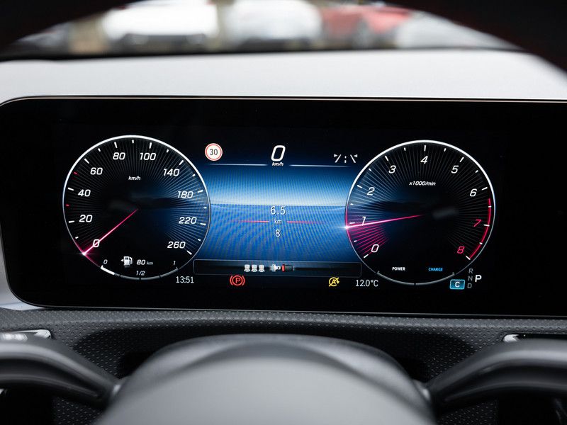 Mercedes-Benz CLA 200 2025