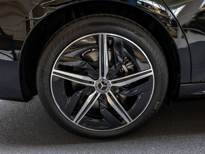 Mercedes-Benz CLA 350 2025