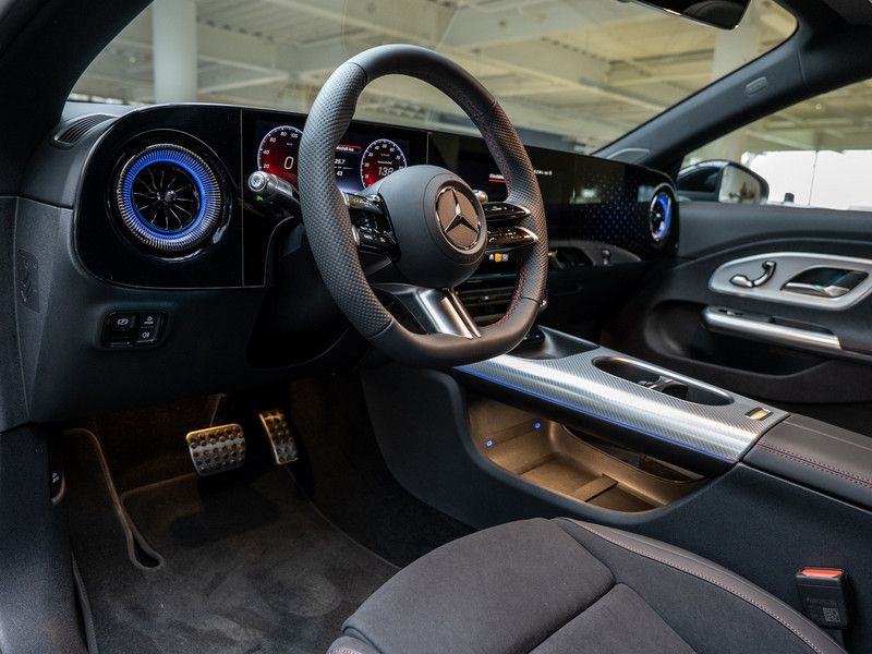 Mercedes-Benz CLA 350 2025