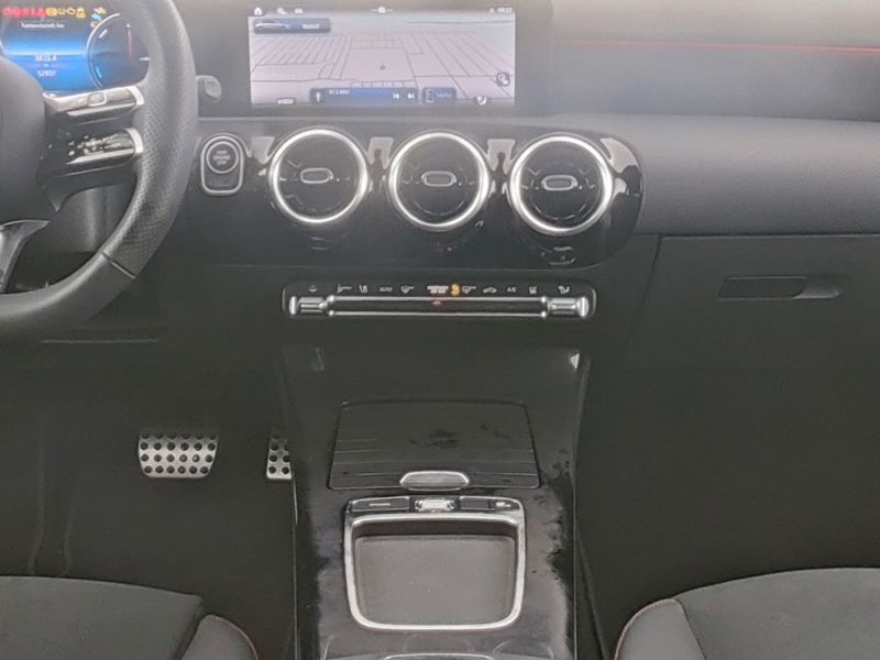 Mercedes-Benz A 250 2025