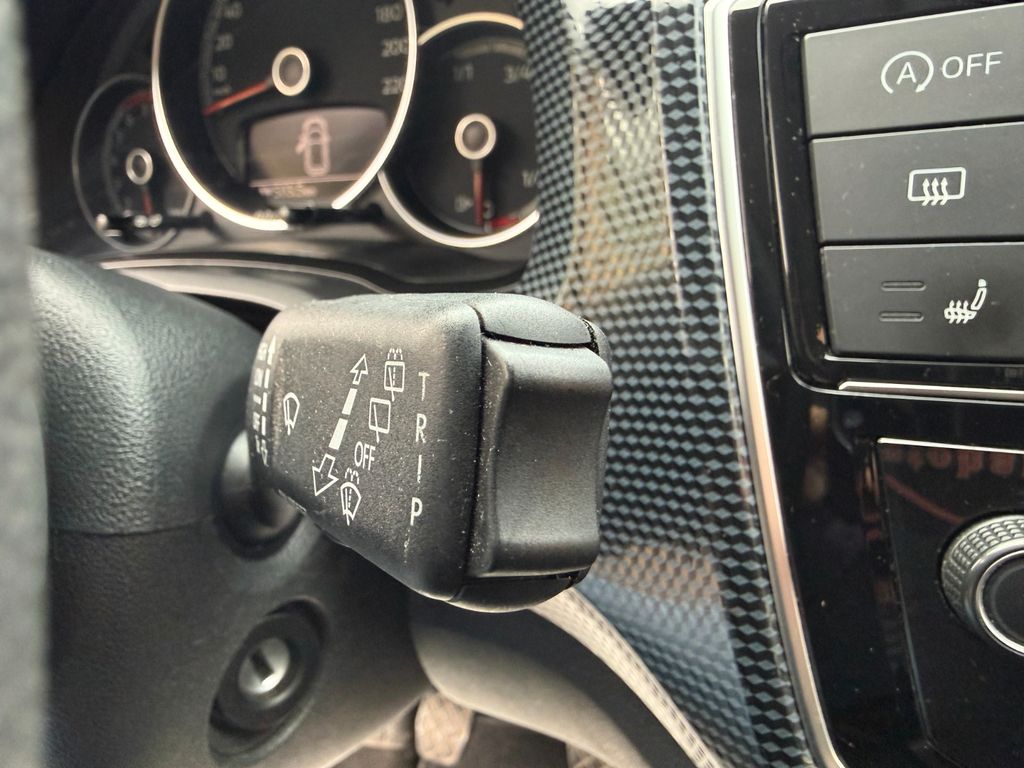 Volkswagen up! 2020