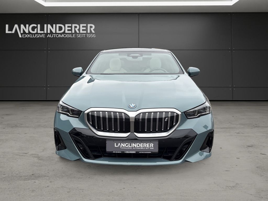 BMW i5 2024