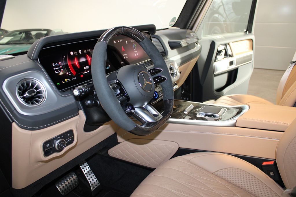 Mercedes-Benz G 63 AMG 2025