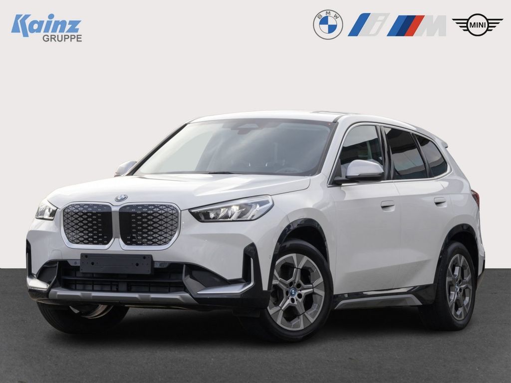 BMW iX1 2023