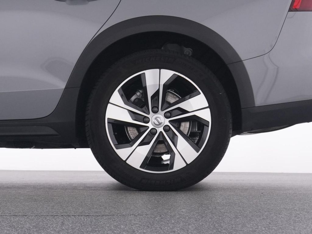 Volvo V60 Cross Country 2023