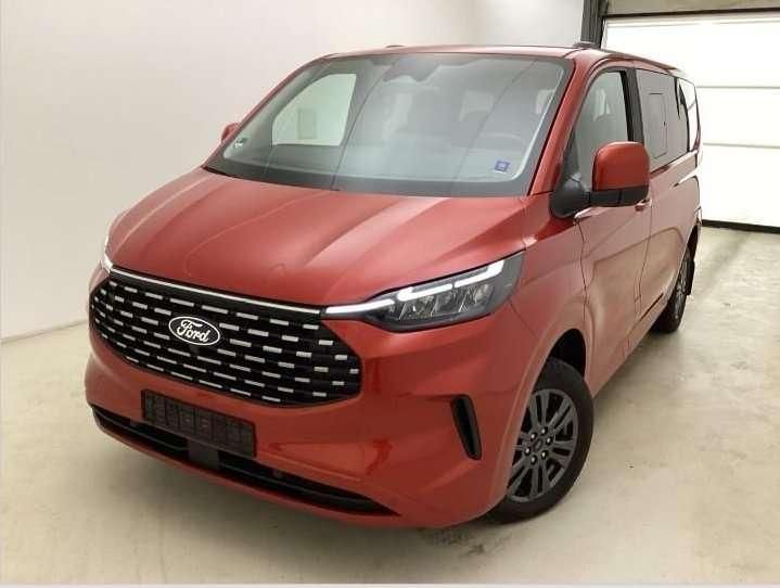 Ford Tourneo Custom 2025