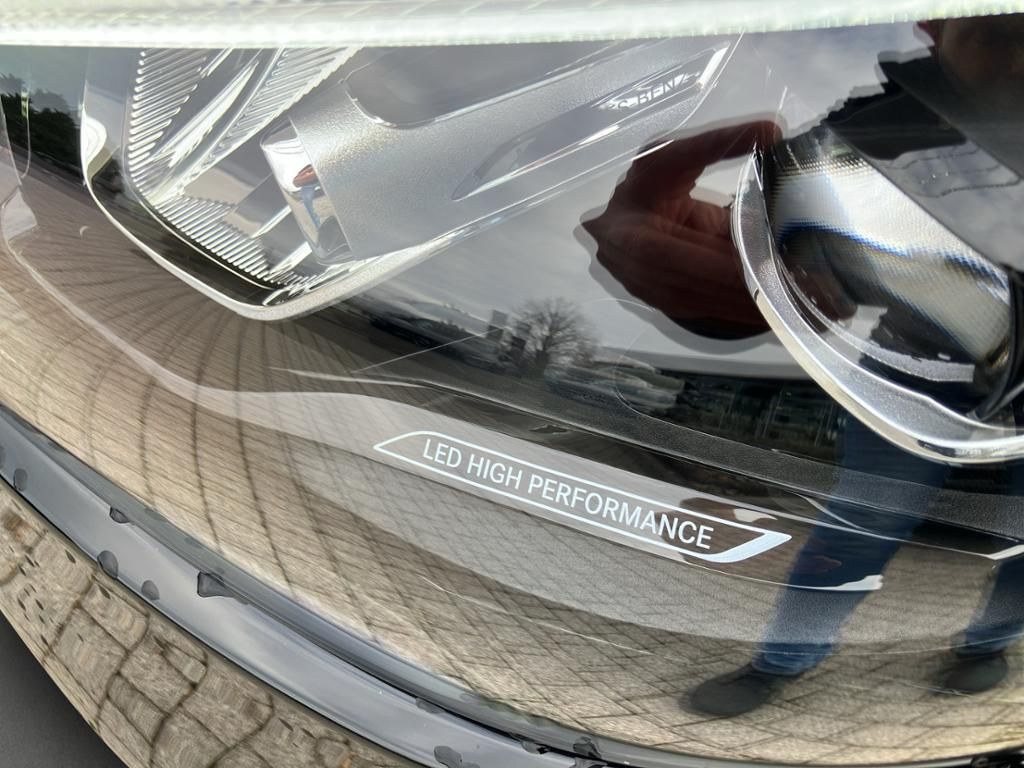 Mercedes-Benz C 300 2025