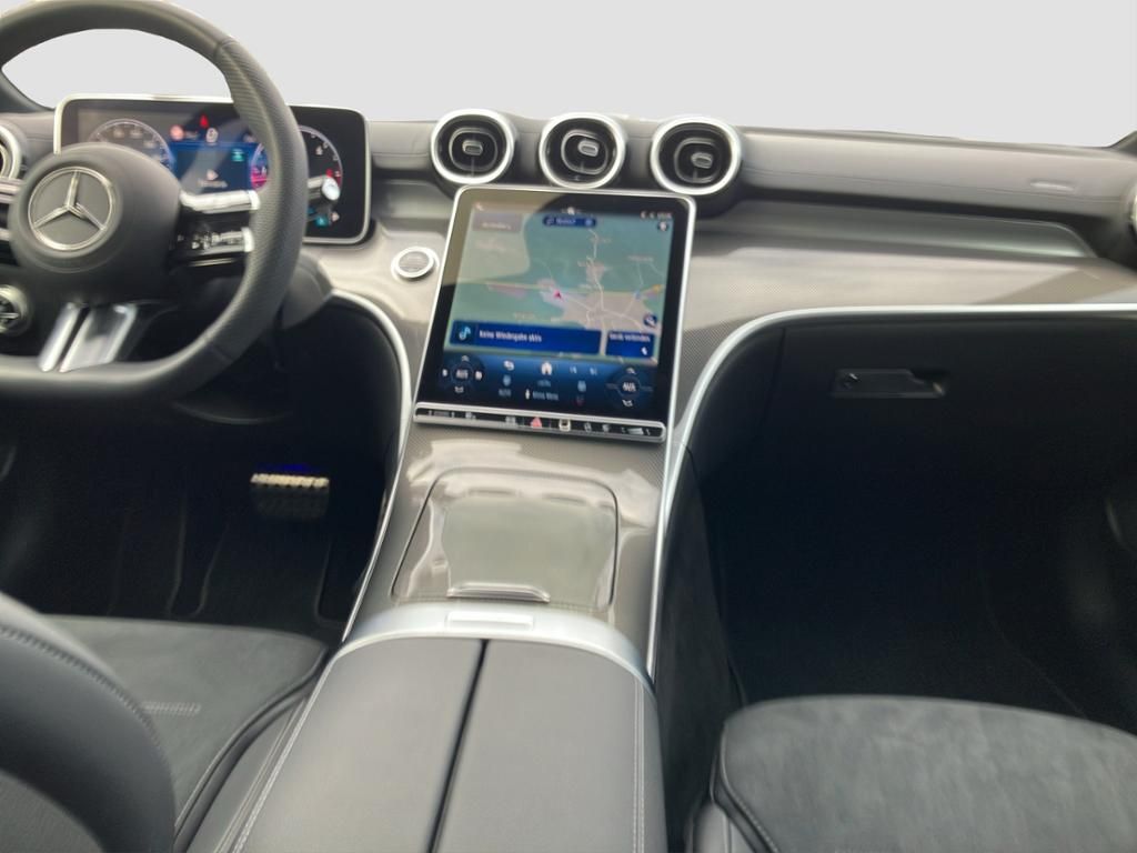 Mercedes-Benz C 300 2025