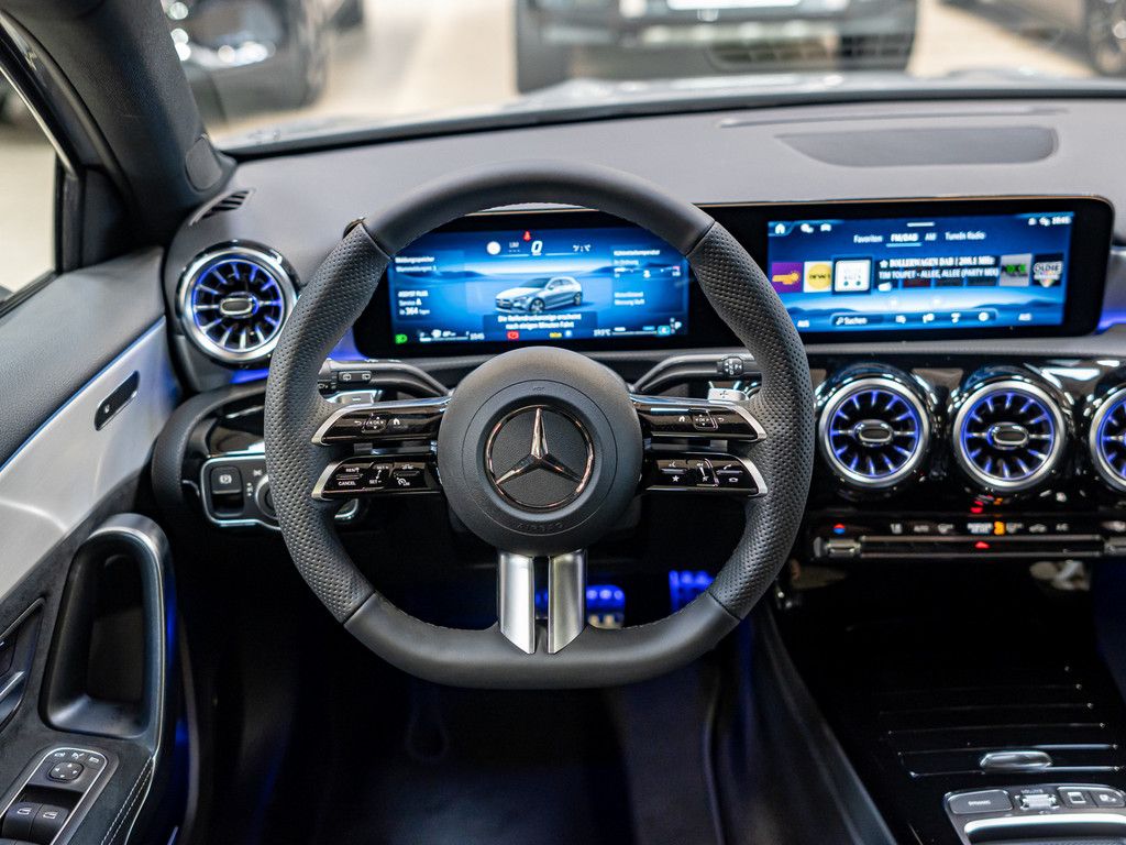 Mercedes-Benz A 180 2025
