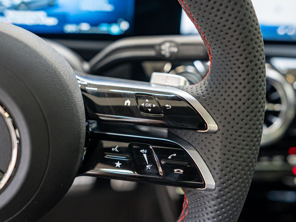 Mercedes-Benz CLA 200 2025