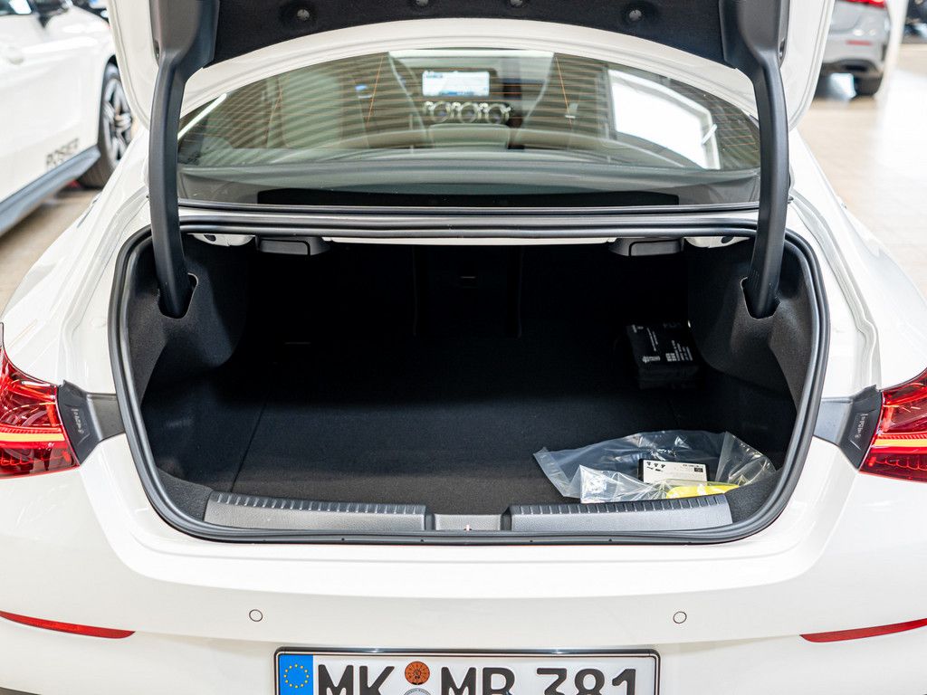 Mercedes-Benz CLA 200 2025