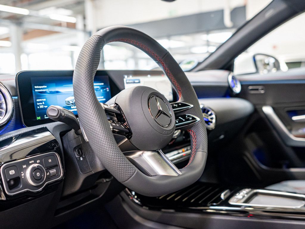 Mercedes-Benz CLA 200 2025