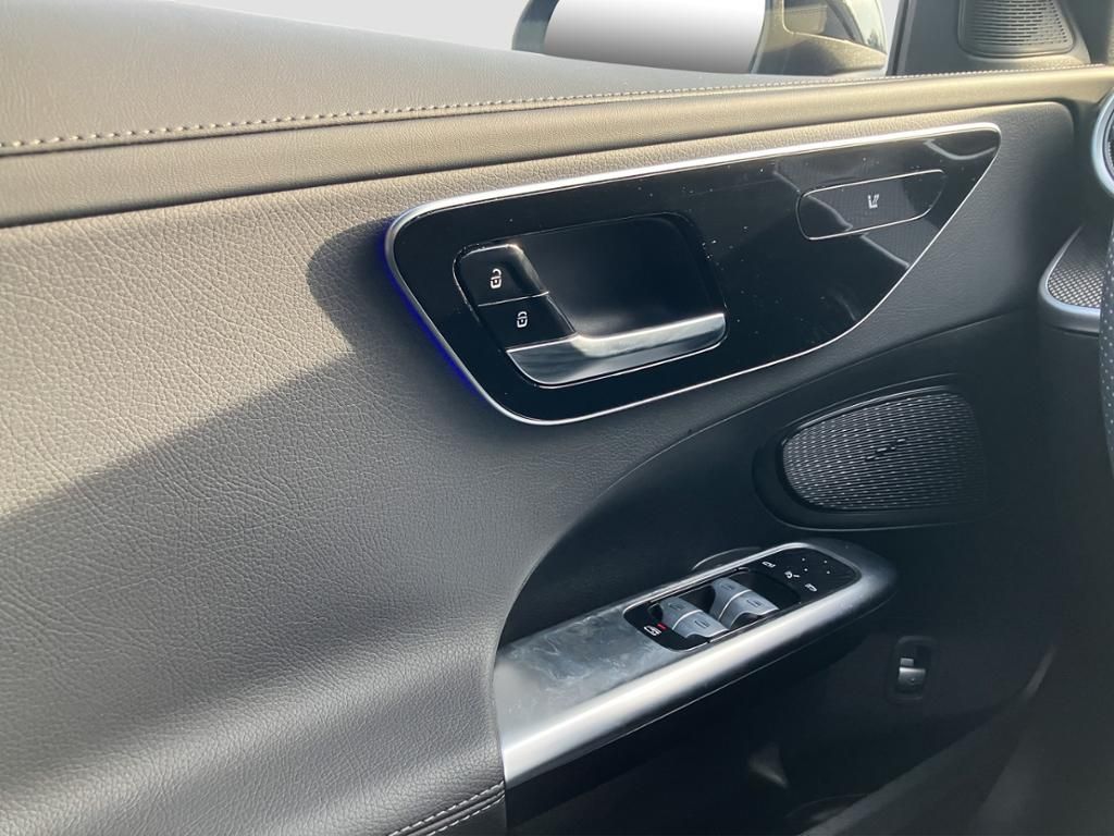 Mercedes-Benz C 220 2025