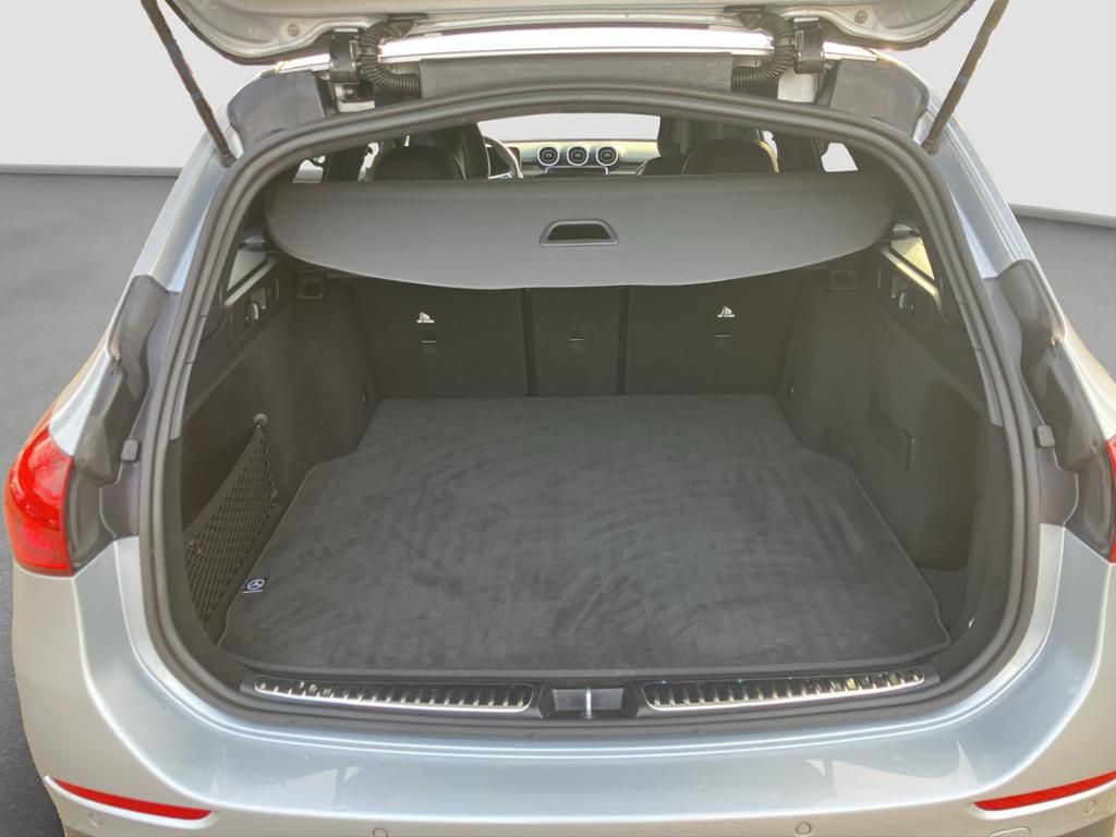 Mercedes-Benz C 220 2025