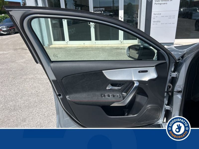 Mercedes-Benz A 180 2025