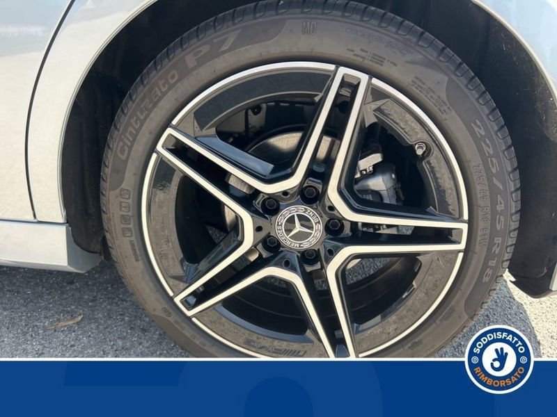 Mercedes-Benz A 180 2025