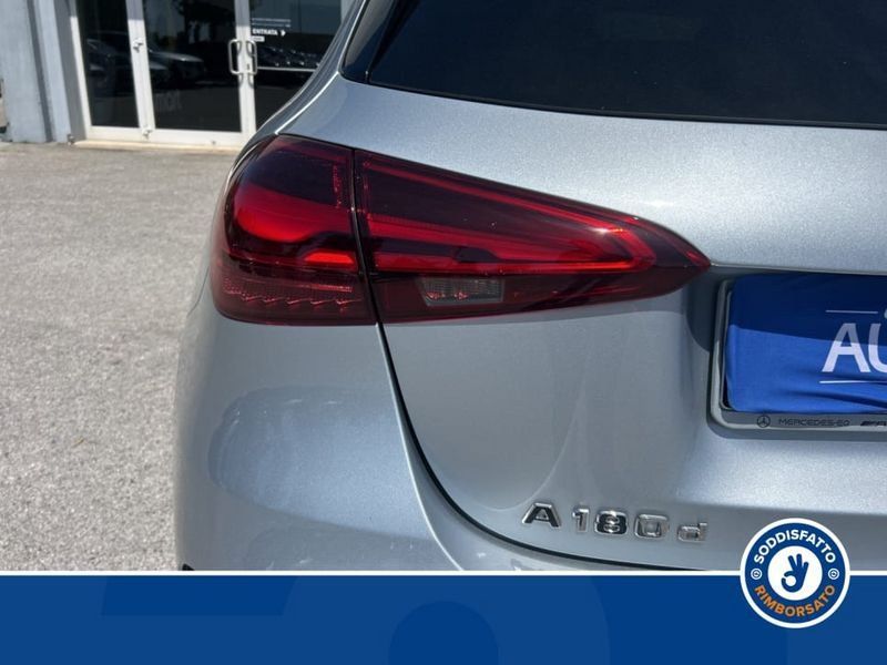 Mercedes-Benz A 180 2025