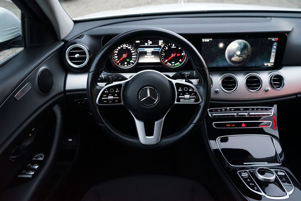 Mercedes-Benz E 300 2020