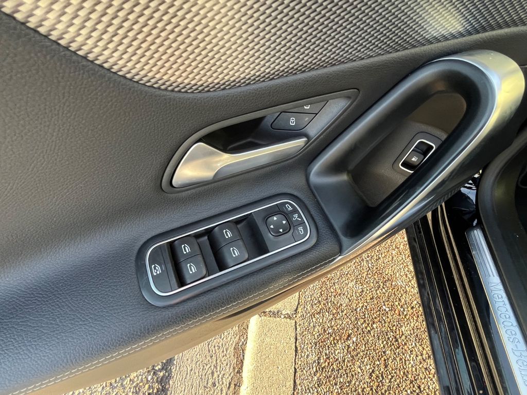 Mercedes-Benz A 250 2021