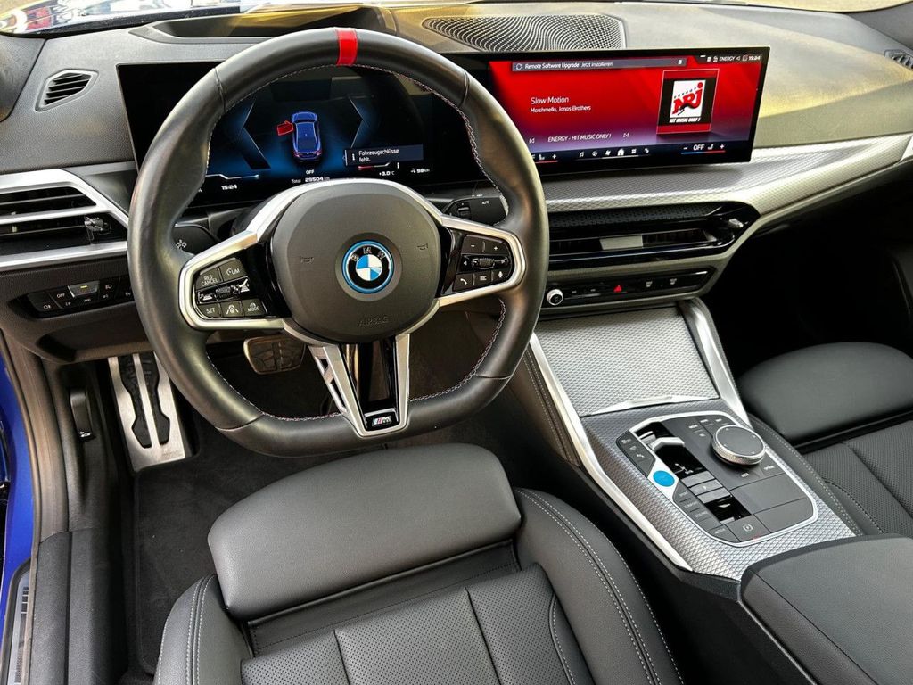 BMW i4 2024
