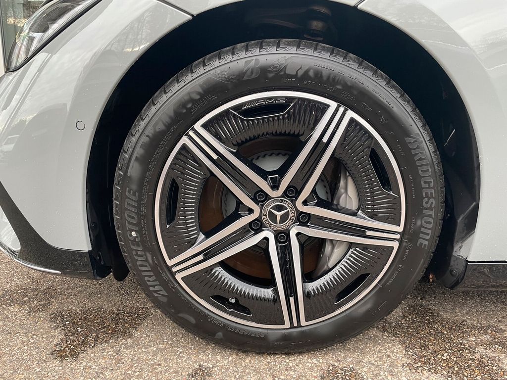 Mercedes-Benz EQE 2024