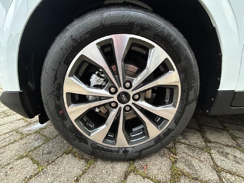 Ford Tourneo Courier 2024