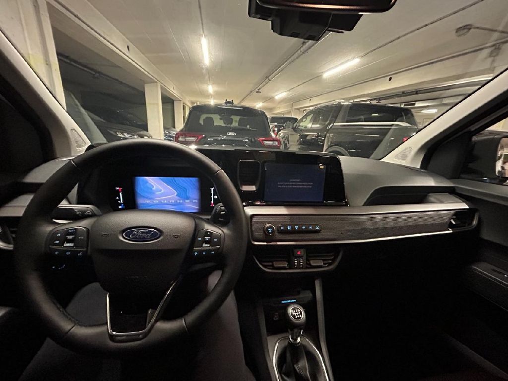 Ford Tourneo Courier 2024
