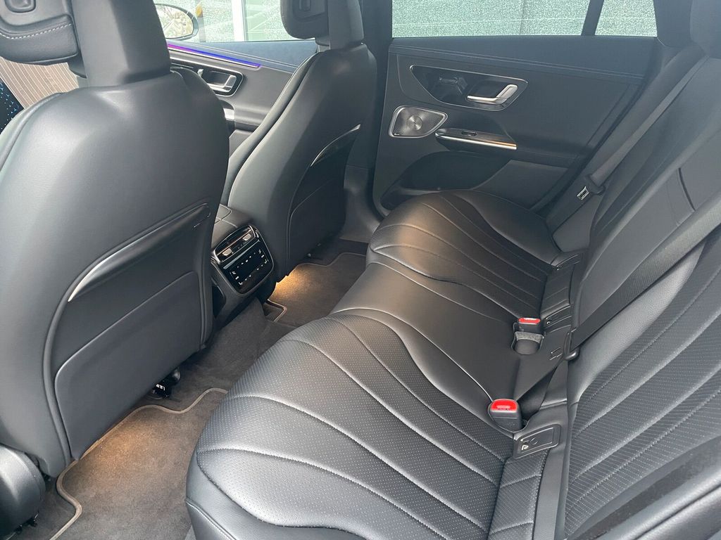 Mercedes-Benz EQE 2024