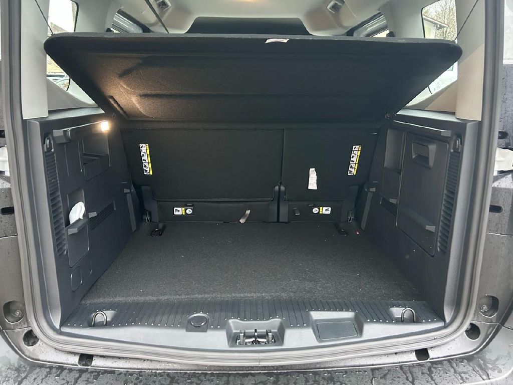 Ford Tourneo Courier 2024