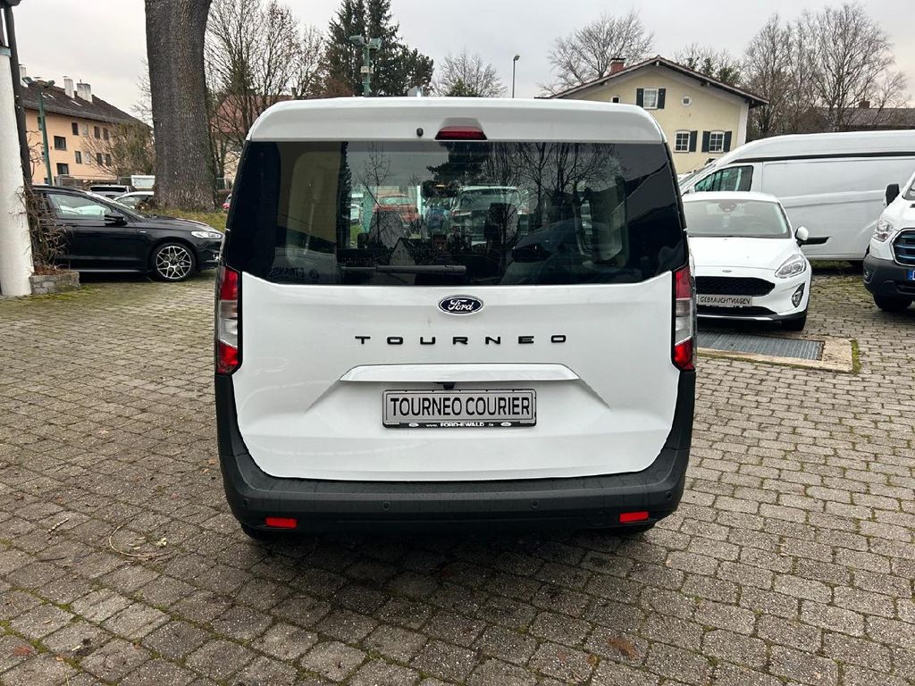 Ford Tourneo Courier 2024