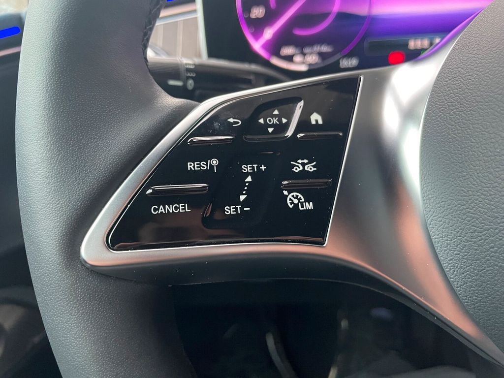 Mercedes-Benz EQE 2024